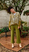 Cargar imagen en el visor de la galería, Bomber Orquídea - verde oliva y gris claro