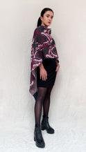 Cargar imagen en el visor de la galería, Capa Hongo - gris oscuro, vinotinto y rosado