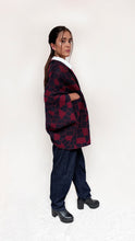 Cargar imagen en el visor de la galería, Cárdigan Libélula - azul oscuro y vinotinto