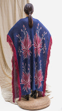 Cargar imagen en el visor de la galería, Ruana Maxi Frailejón Alpaca